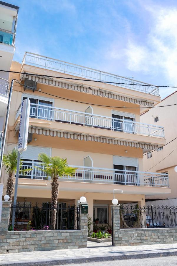 Μpasias Apartments Paralía Exterior foto